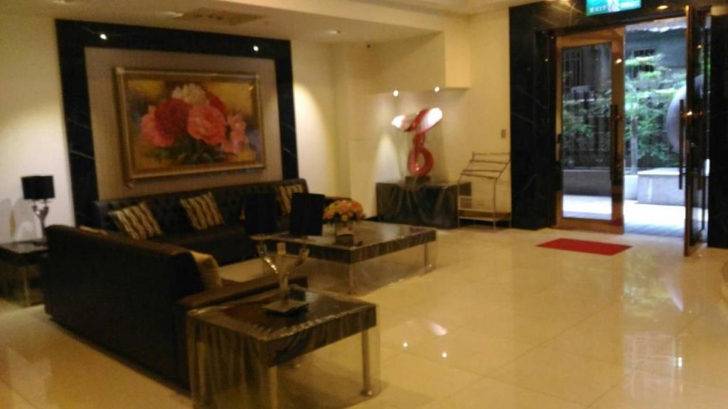 遠雄集美住辦金店面