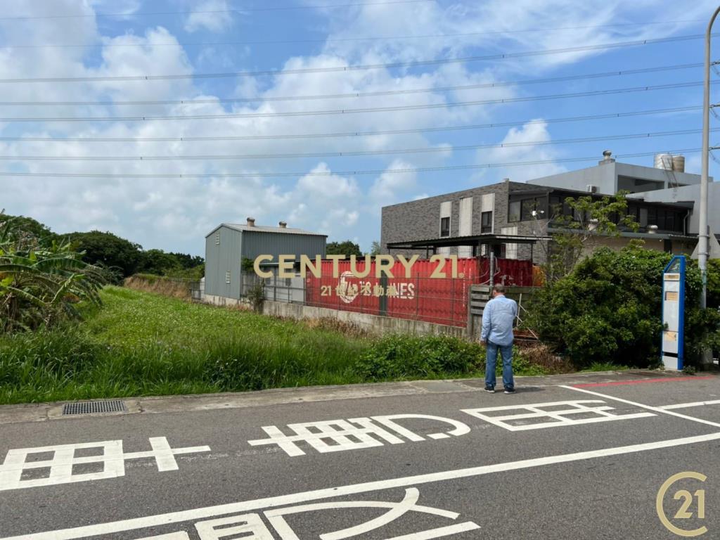 新屋中山西路臨路(20米路)農地