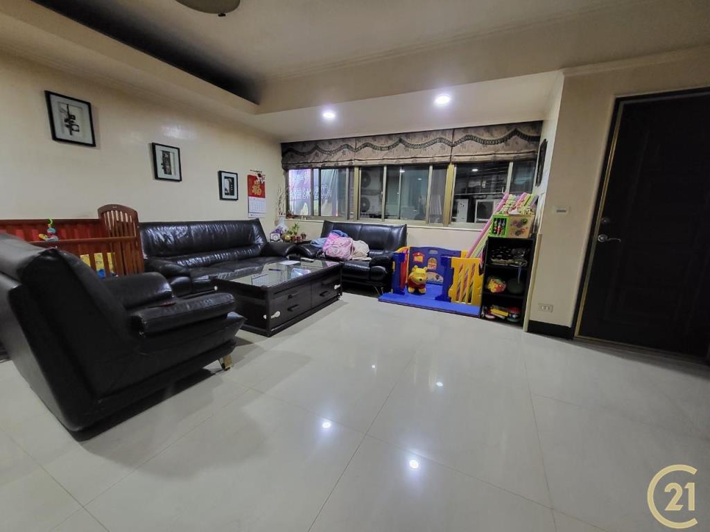 雙捷運三重站漂亮4房3衛公寓2樓