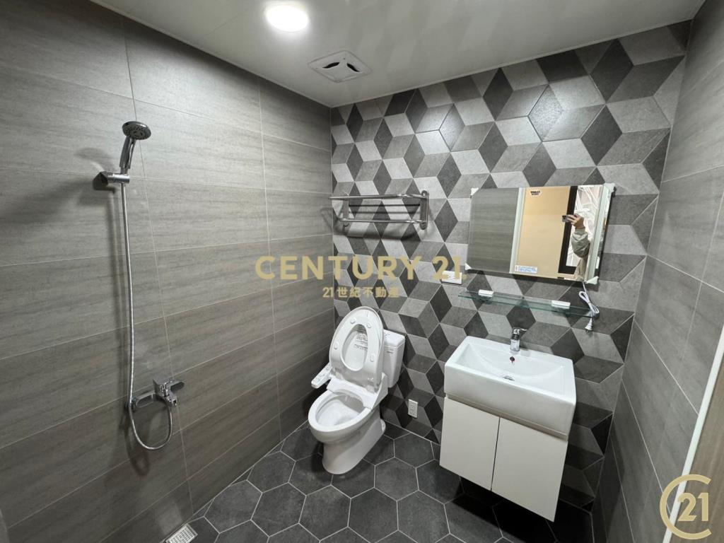 蘆洲站全新裝潢大三房