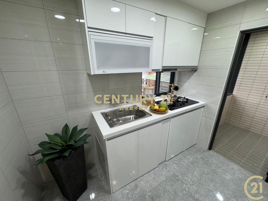 蘆洲站全新裝潢大三房