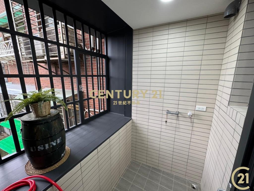 蘆洲站全新裝潢大三房