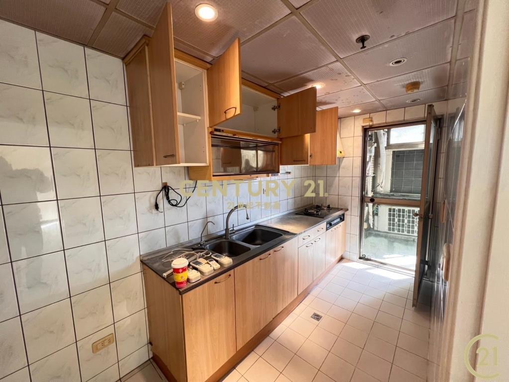 集美泰瑞高樓邊間方正電梯4房