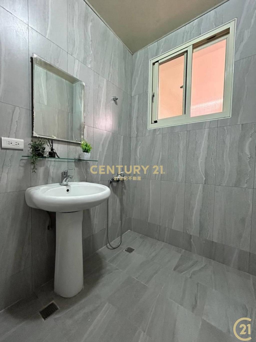 三民.徐匯捷運漂亮低樓層3房