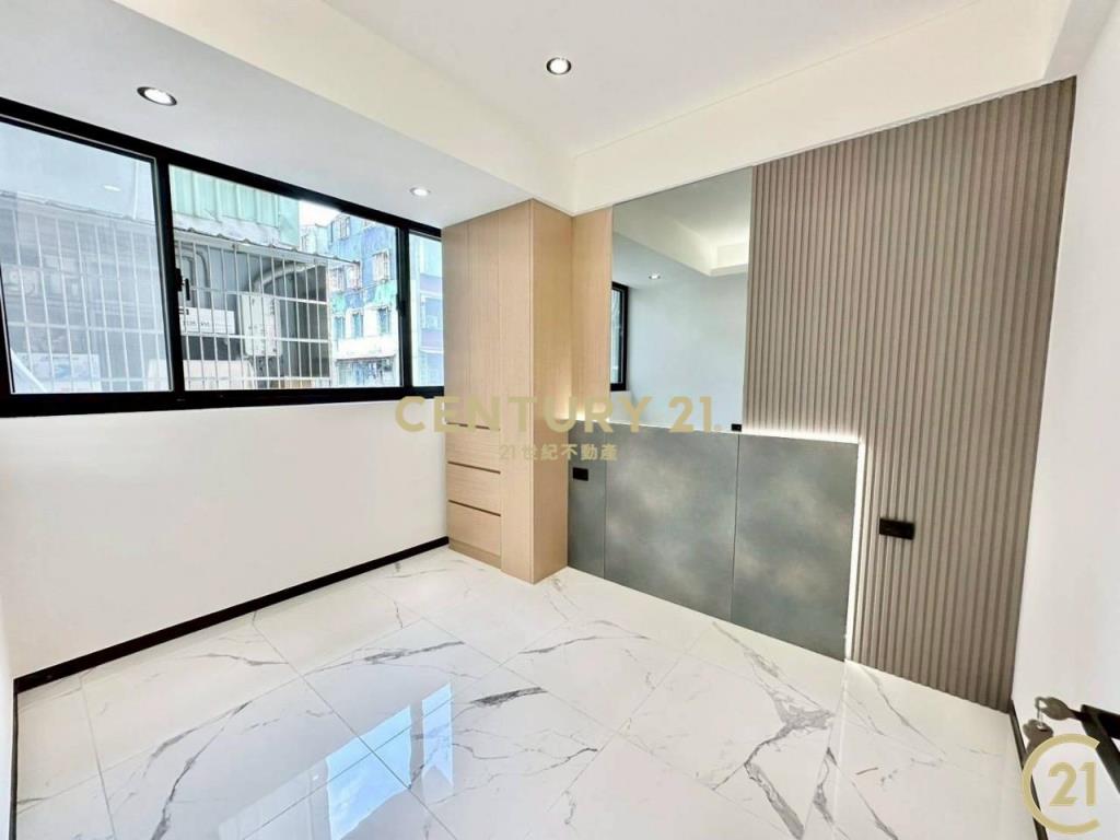 幸福捷運昌隆街3房邊間3樓大陽台