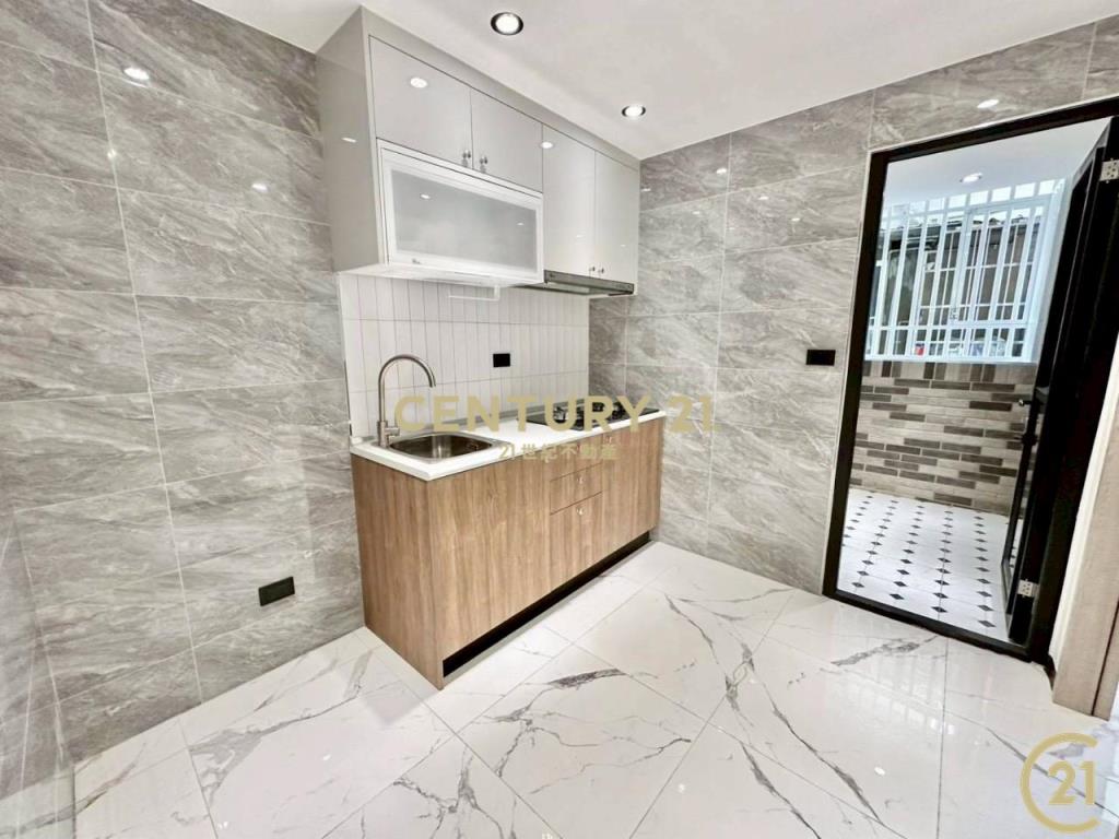 幸福捷運昌隆街3房邊間3樓大陽台