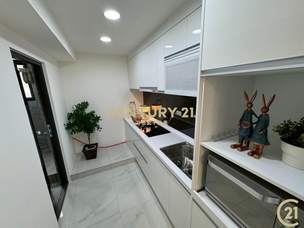 民族商圈精美亮麗華廈