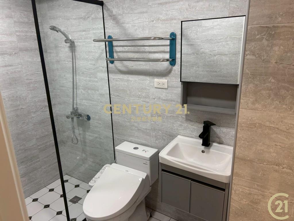 五華三房精裝華廈