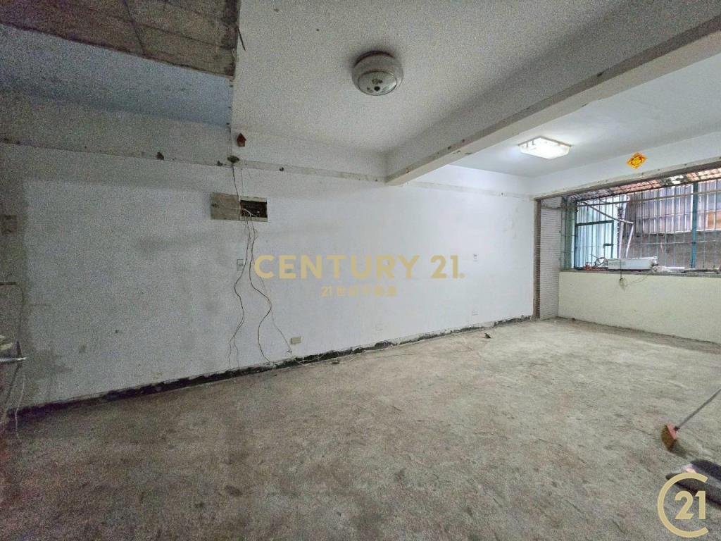 三重國小河邊北街原始屋況公寓2樓