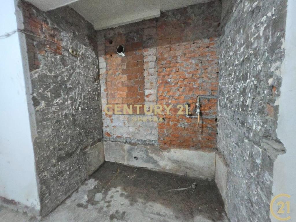 三重國小河邊北街原始屋況公寓2樓