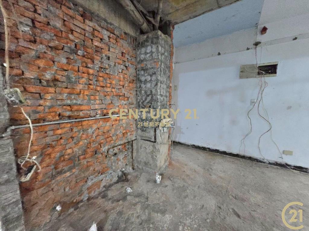 三重國小河邊北街原始屋況公寓2樓