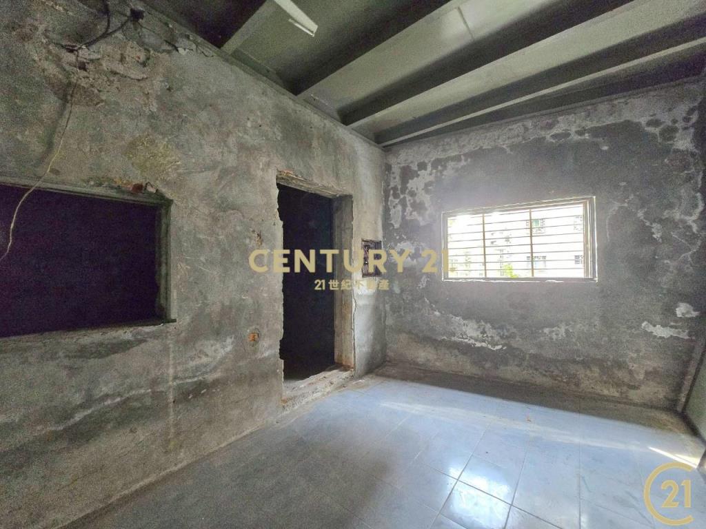 徐匯站原始屋況5樓加