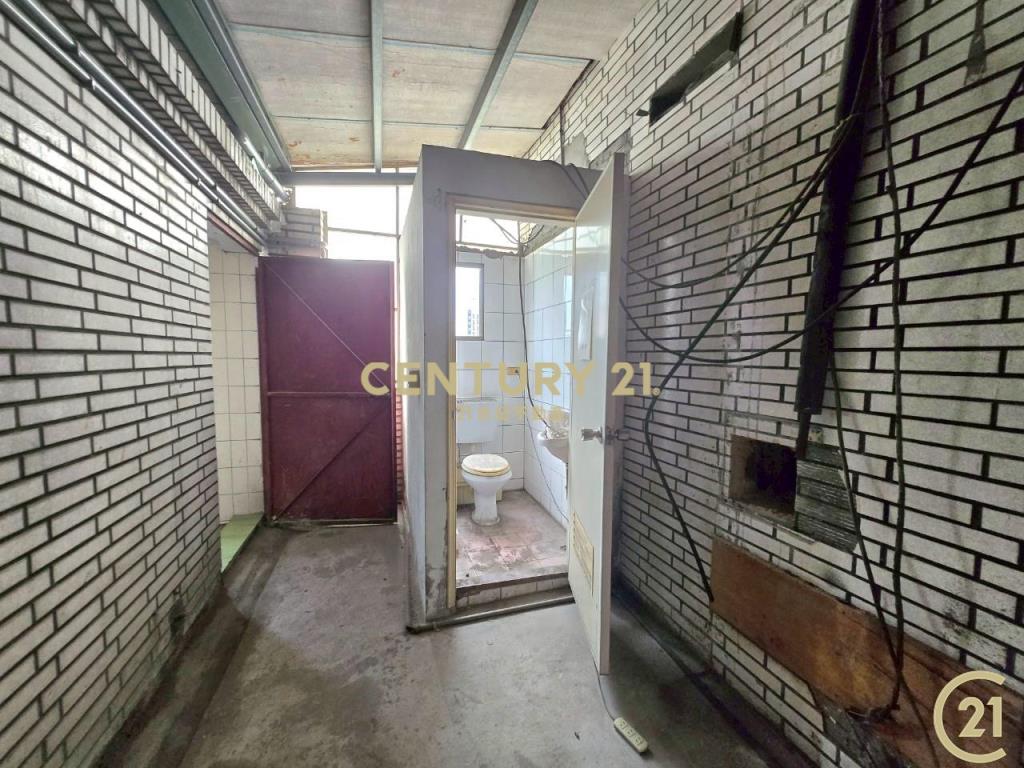 徐匯站原始屋況5樓加