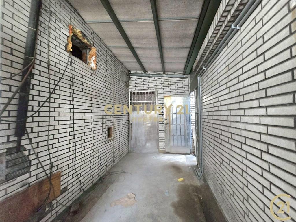 徐匯站原始屋況5樓加