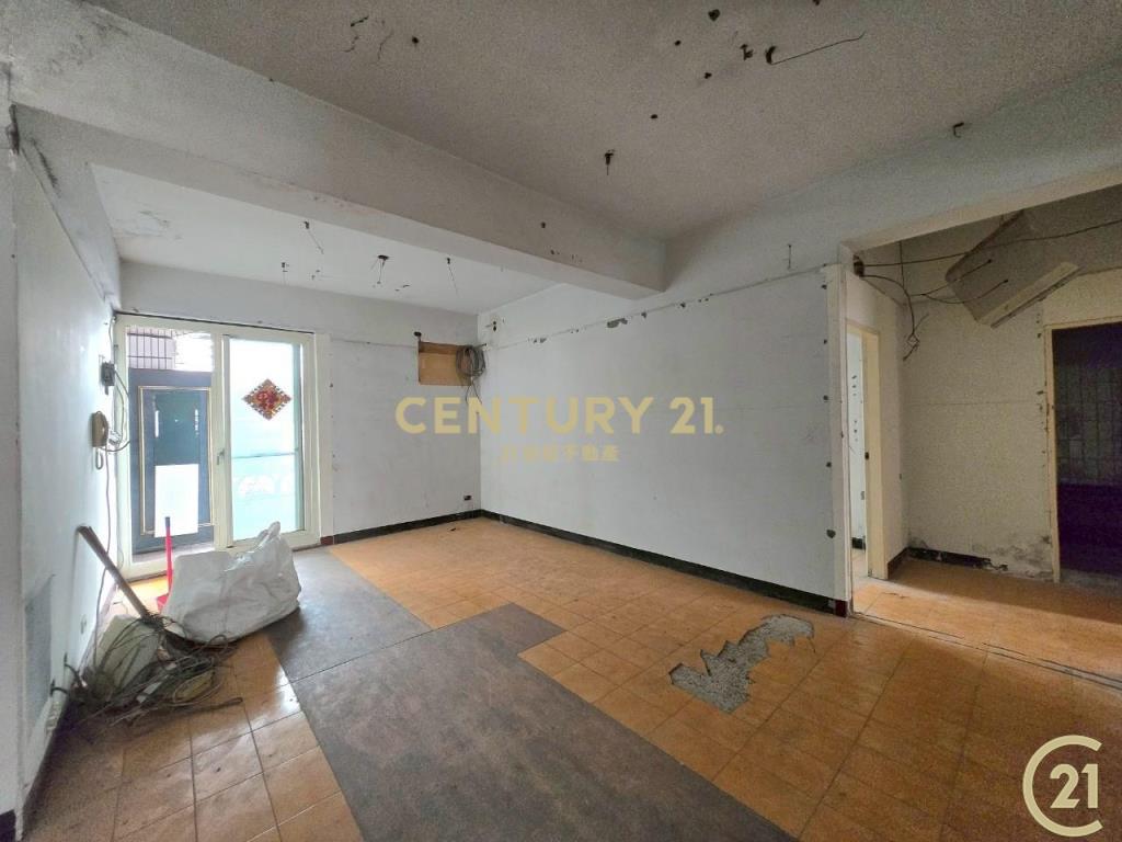 徐匯站原始屋況5樓加