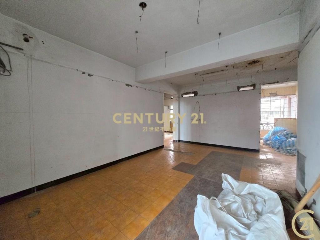 徐匯站原始屋況5樓加