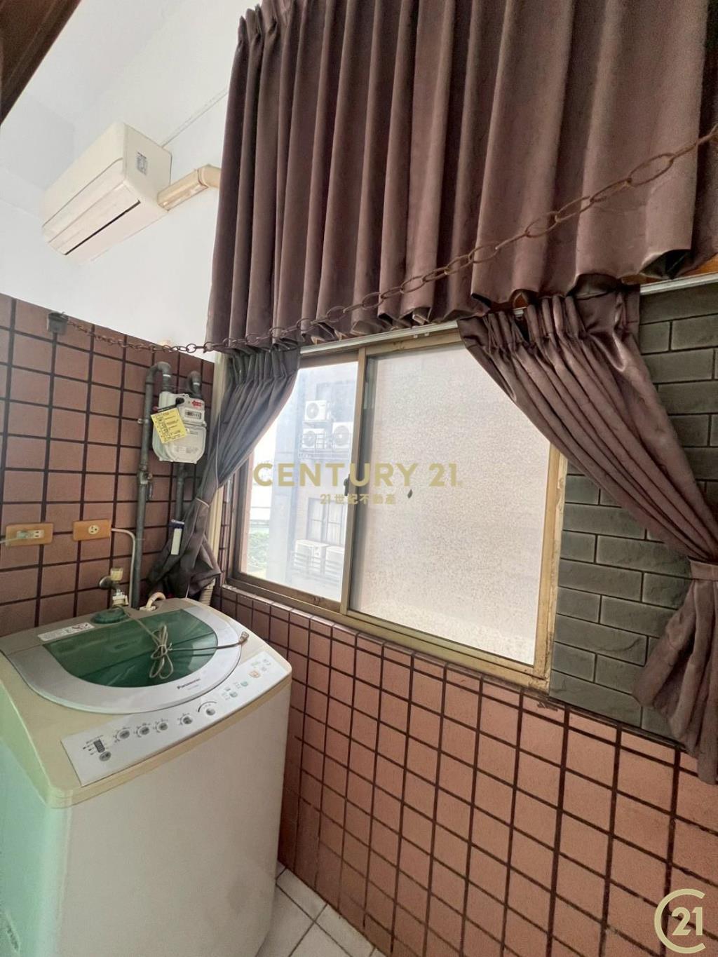 捷運台北橋站無敵河景挑高4米3可隔3房