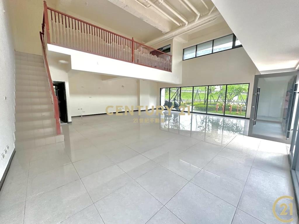 二重黃金三角窗上河匯大面寬全新店面