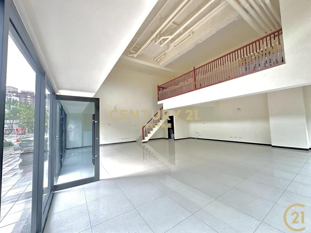 二重黃金三角窗上河匯大面寬全新店面