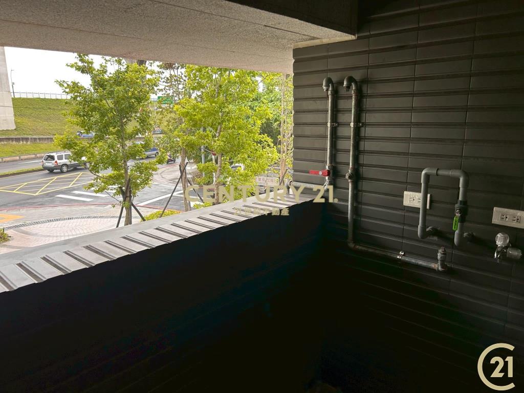 二重黃金三角窗上河匯大面寬全新店面