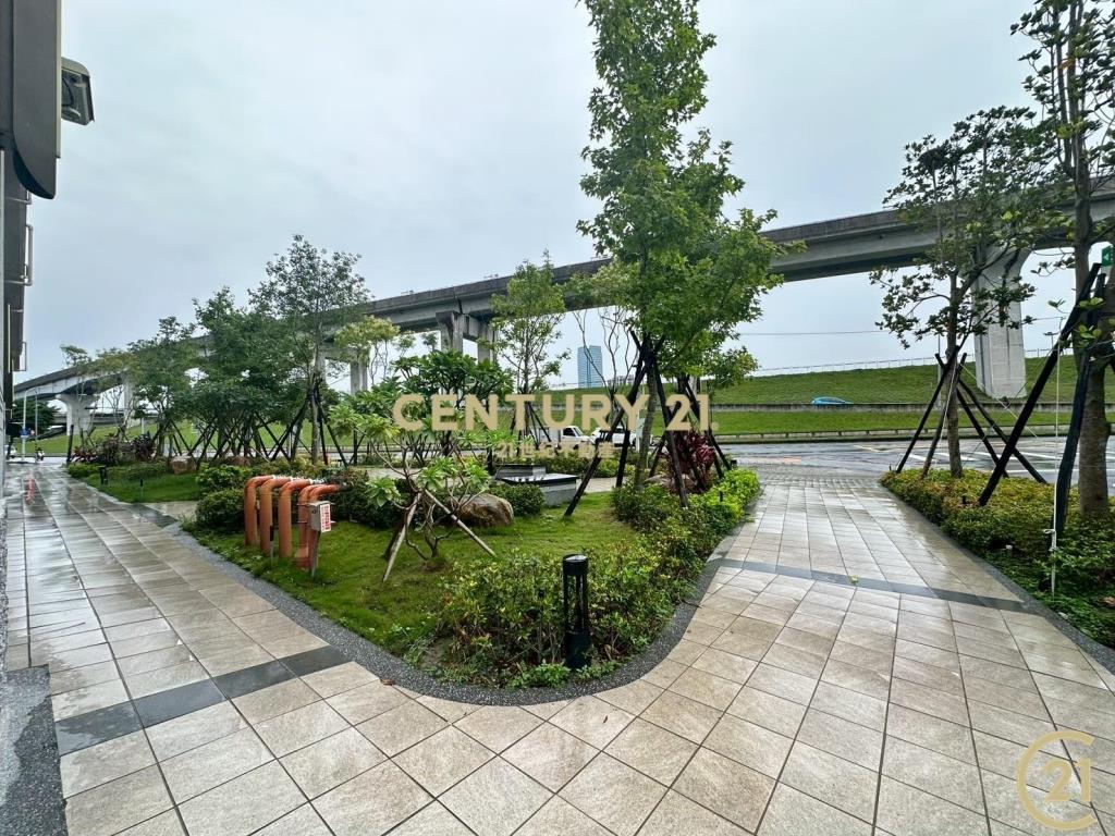 二重黃金三角窗上河匯大面寬全新店面