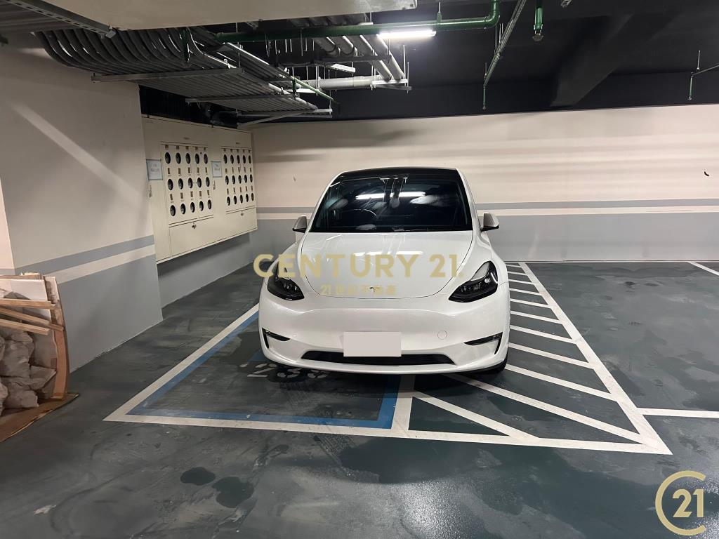 二重黃金三角窗上河匯大面寬全新店面