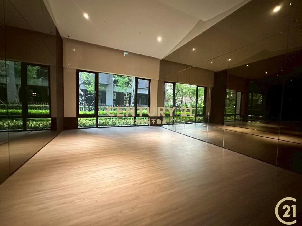 亞昕次高樓景觀2房可租補入戶籍