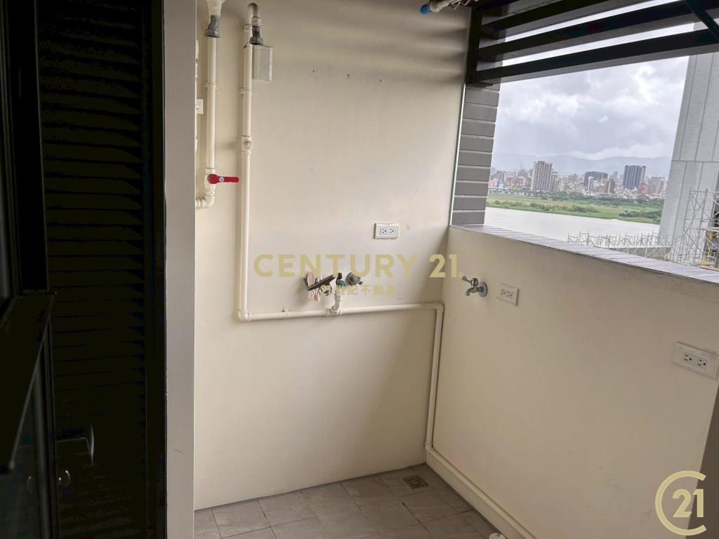 亞昕次高樓景觀2房可租補入戶籍