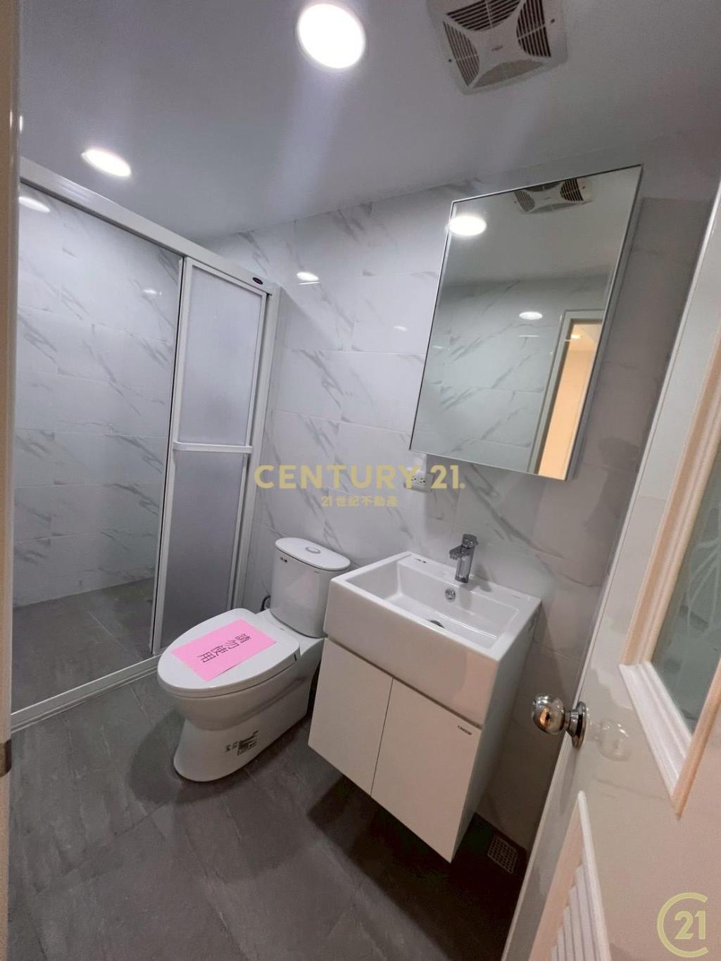 三民街亮麗大使用鼎佳美寓