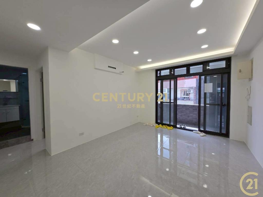 三民高中站三民路大使用漂亮鼎加