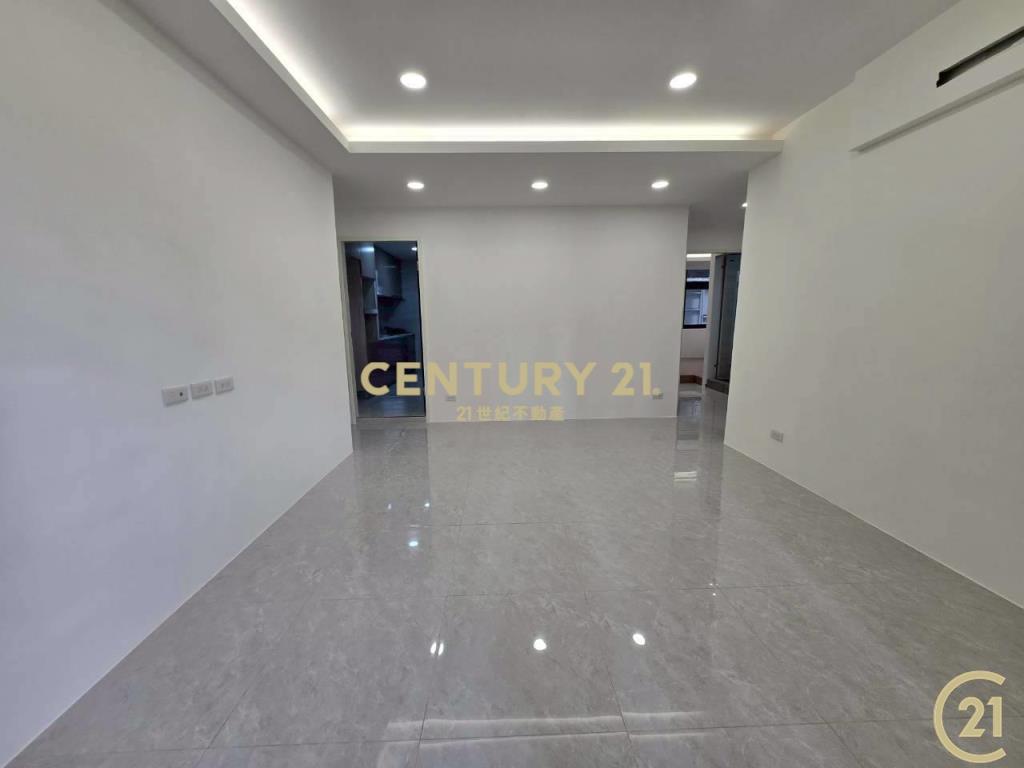 三民高中站三民路大使用漂亮鼎加