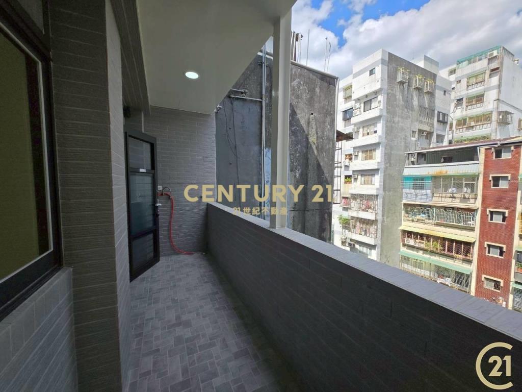 三民高中站三民路大使用漂亮鼎加