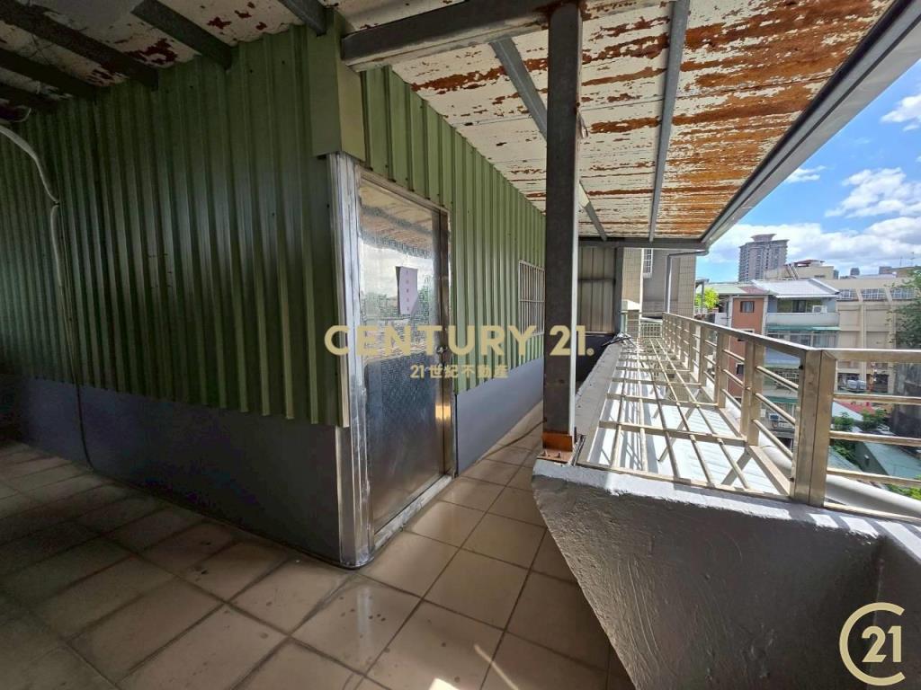 三民高中站三民路大使用漂亮鼎加