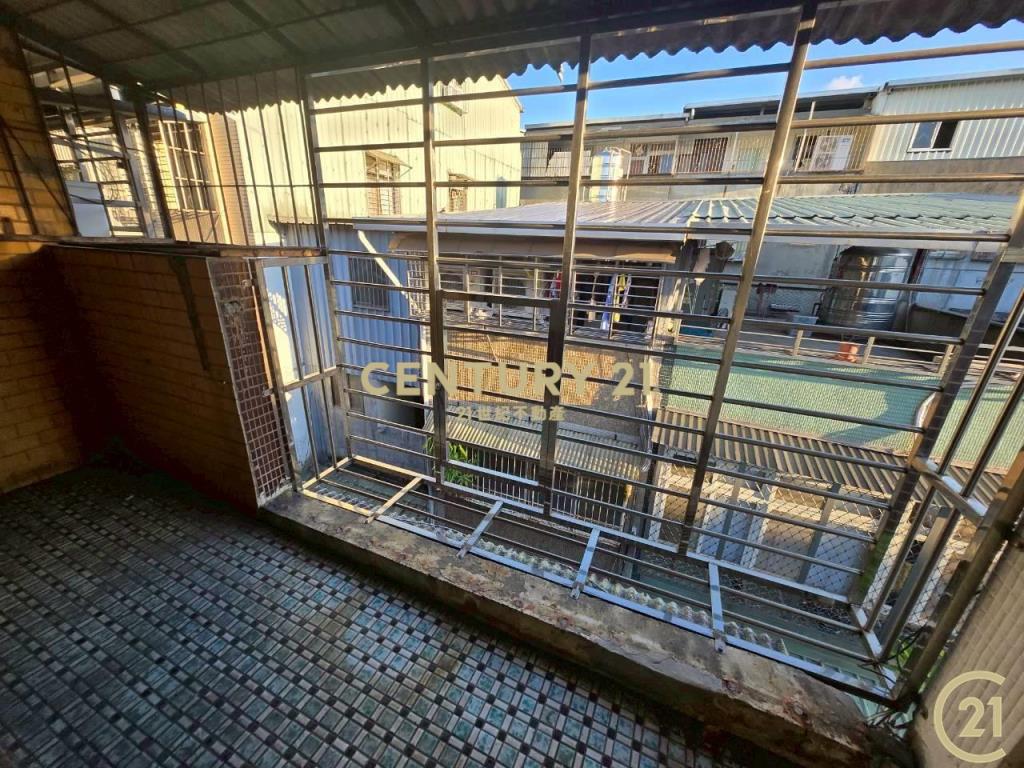 正義北路自強路原始屋況低價位4樓鼎