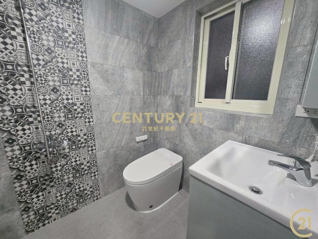 三重國小站龍門路公園街2樓鼎加3房