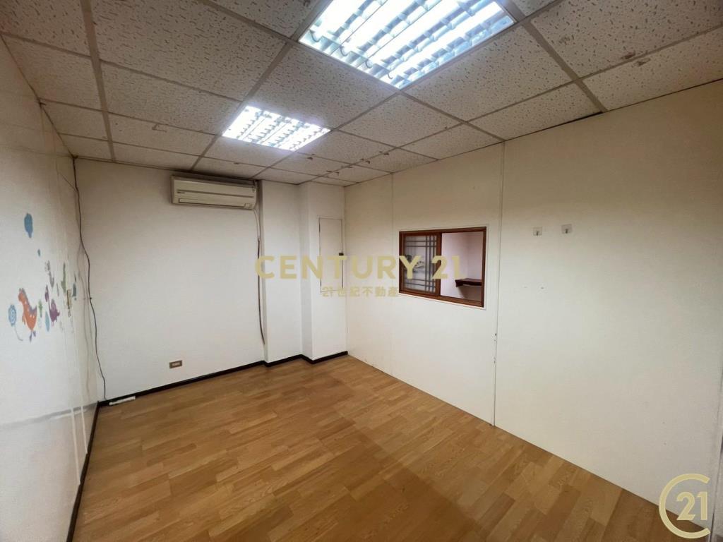 博愛新城大面寬店住辦一樓