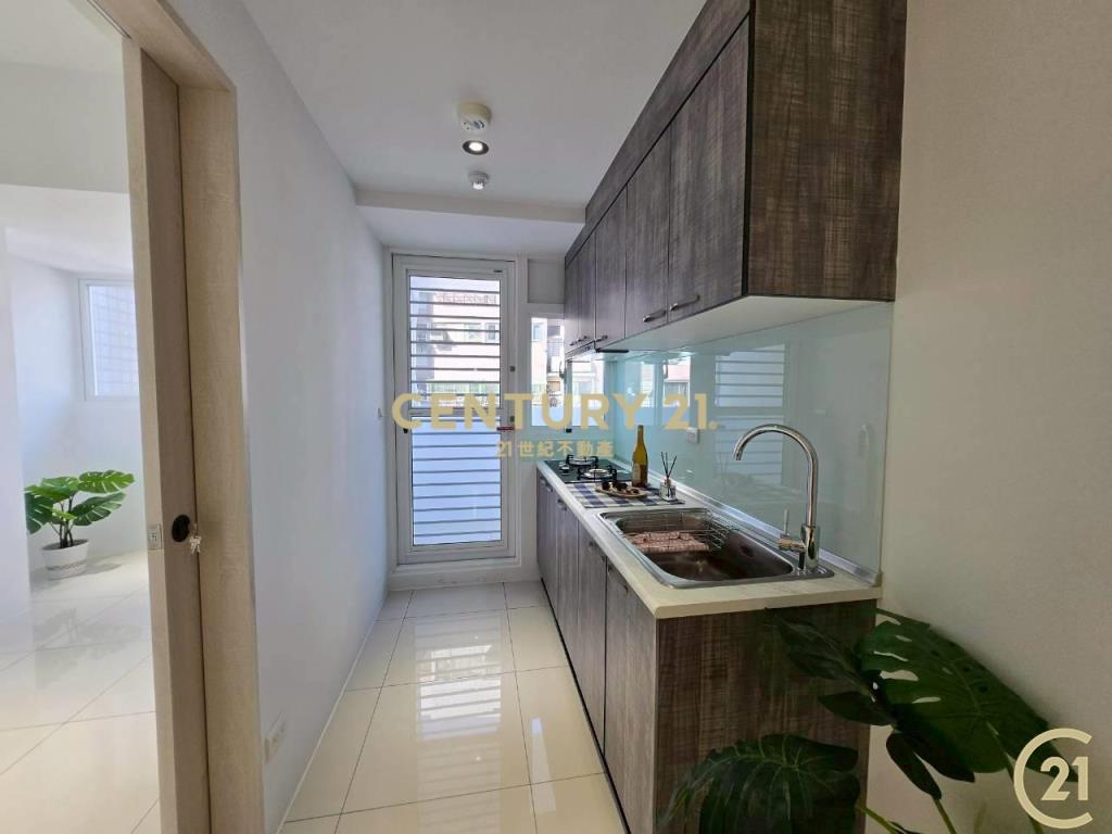 集美商圈菜寮站大都會3房車