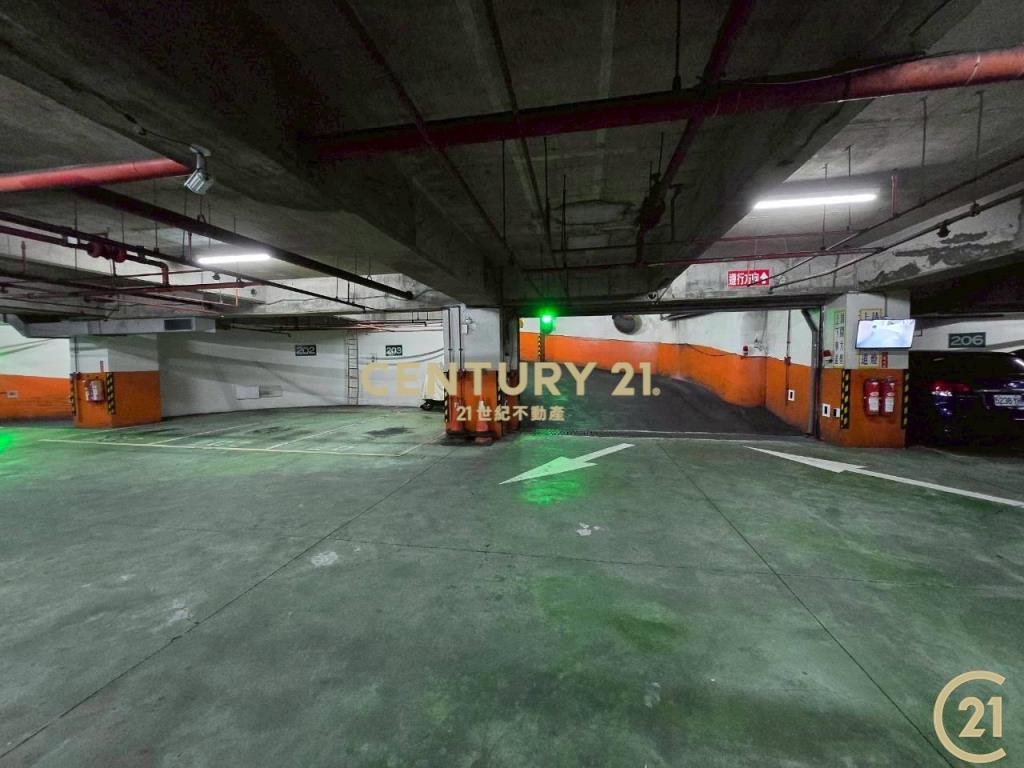 集美商圈菜寮站大都會3房車