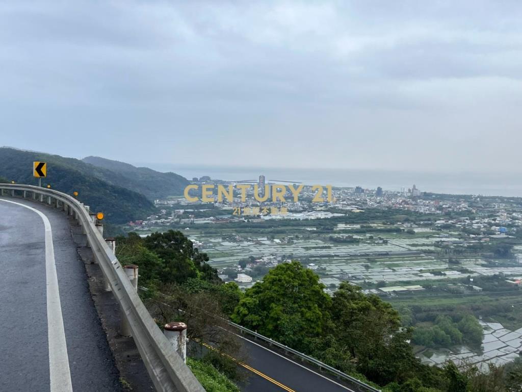 JC326山海明珠旁景觀林地