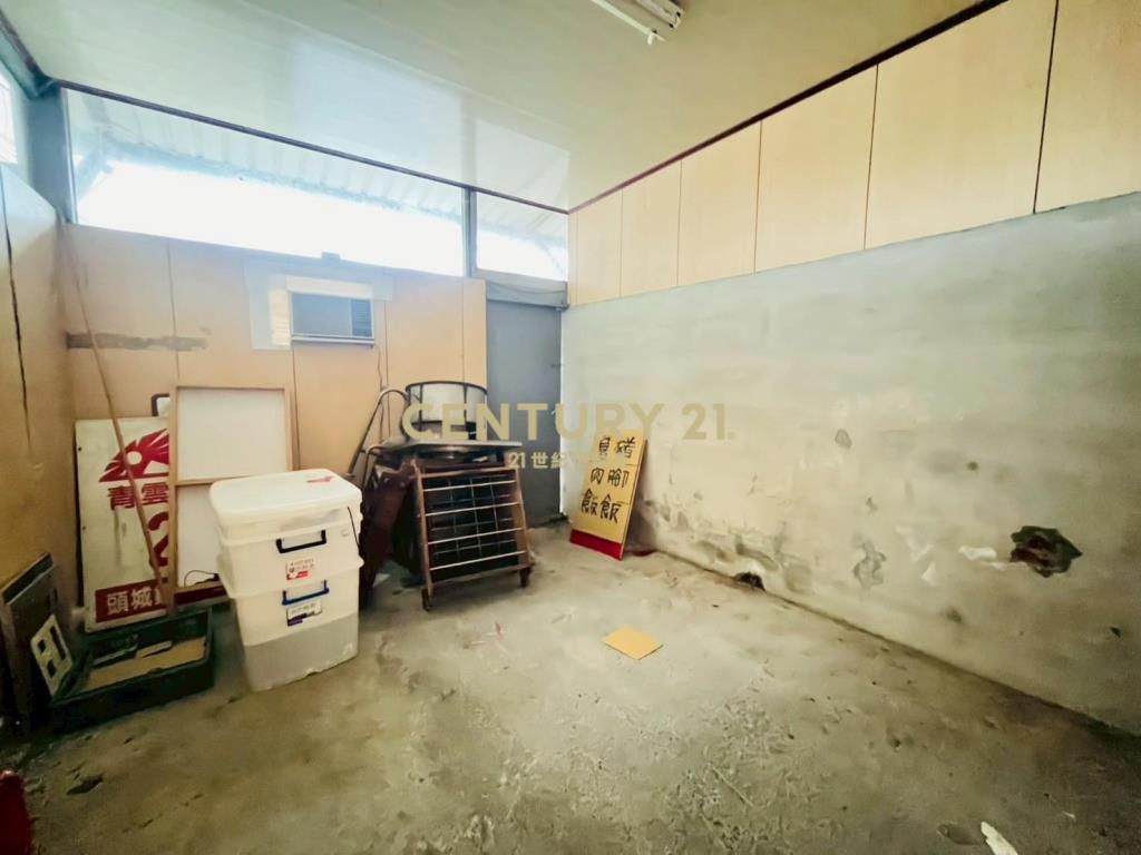 JH042(租)交流道旁大面寬店面