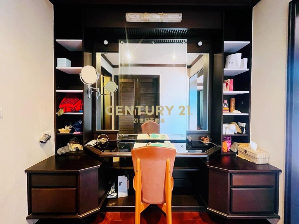 JE097纜車遊西班牙新古典主義莊園