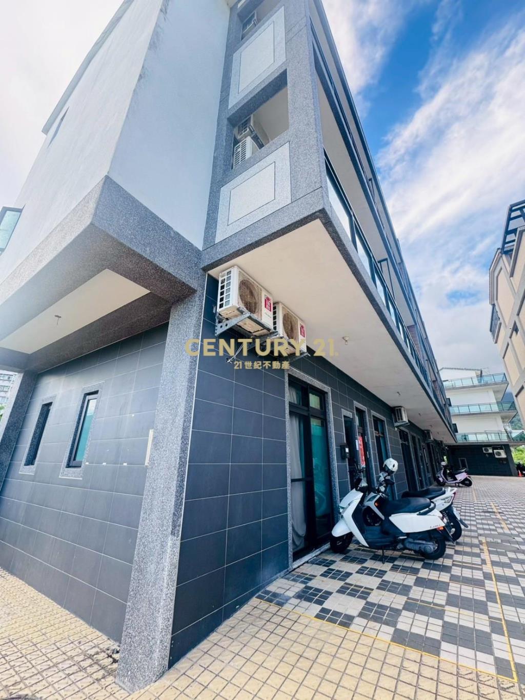 JB271礁溪邊間鬧中靜溫泉透天