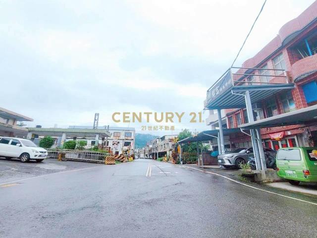 JB273頭城邊間低總價透天