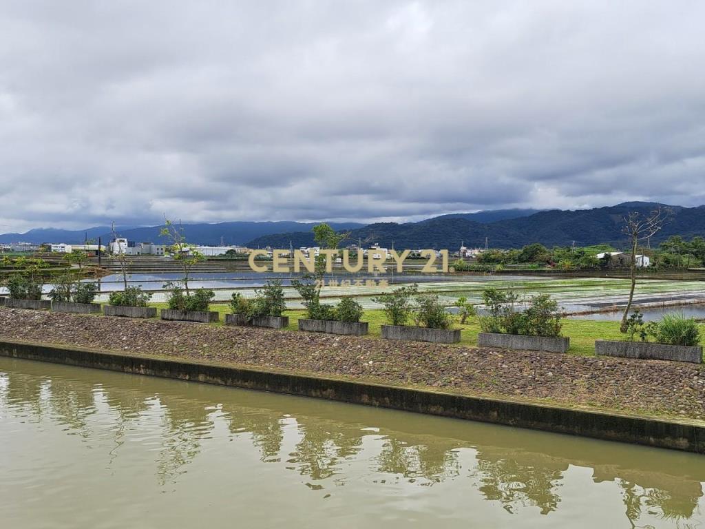 DC269礁溪高速公路旁低總價農地