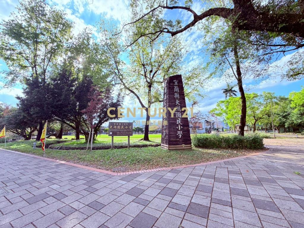 JA463獨家近羅東安農河畔華廈+車位