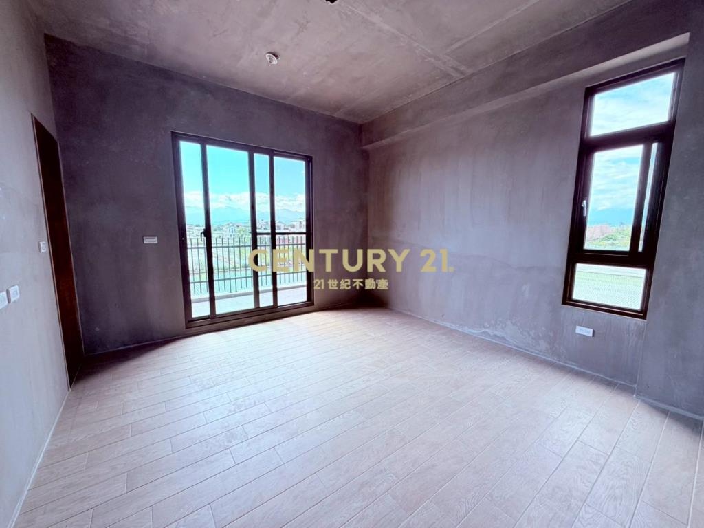 JE098尚深雅築全新電梯農舍｜有孝親房