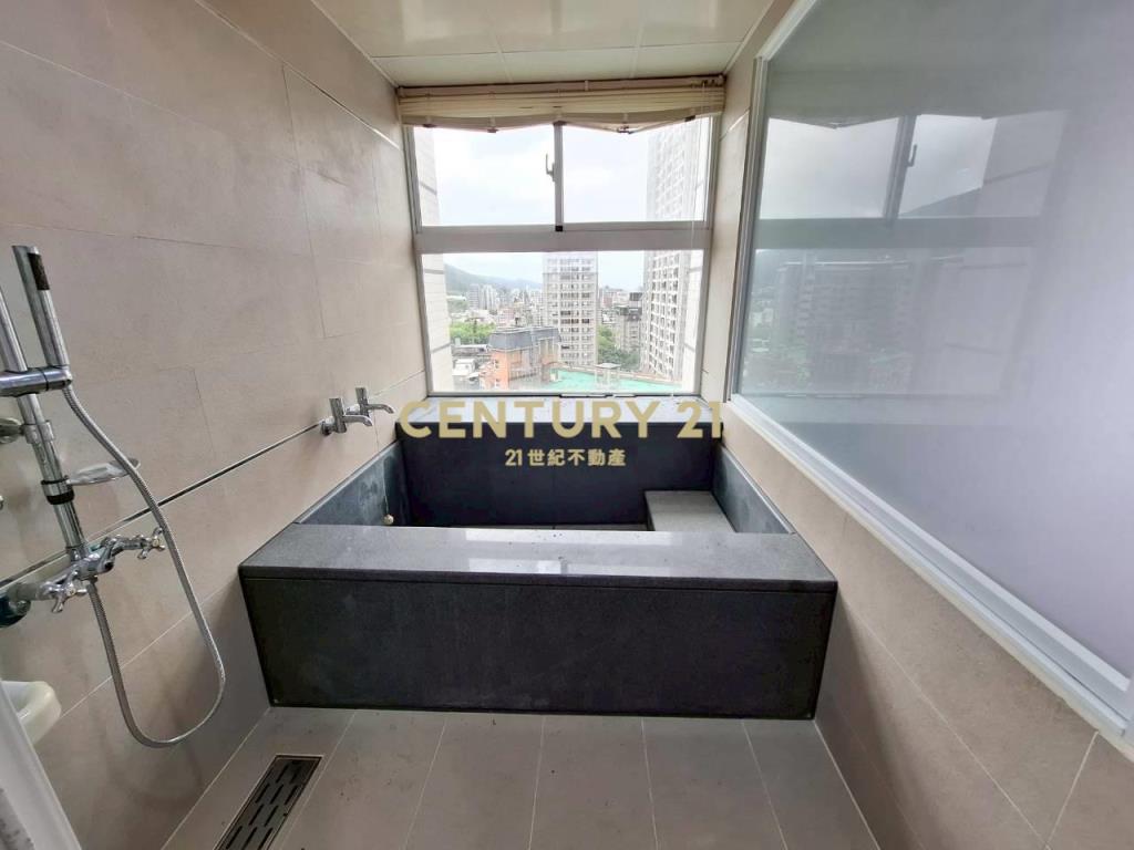 JA464溫七高樓美湯屋