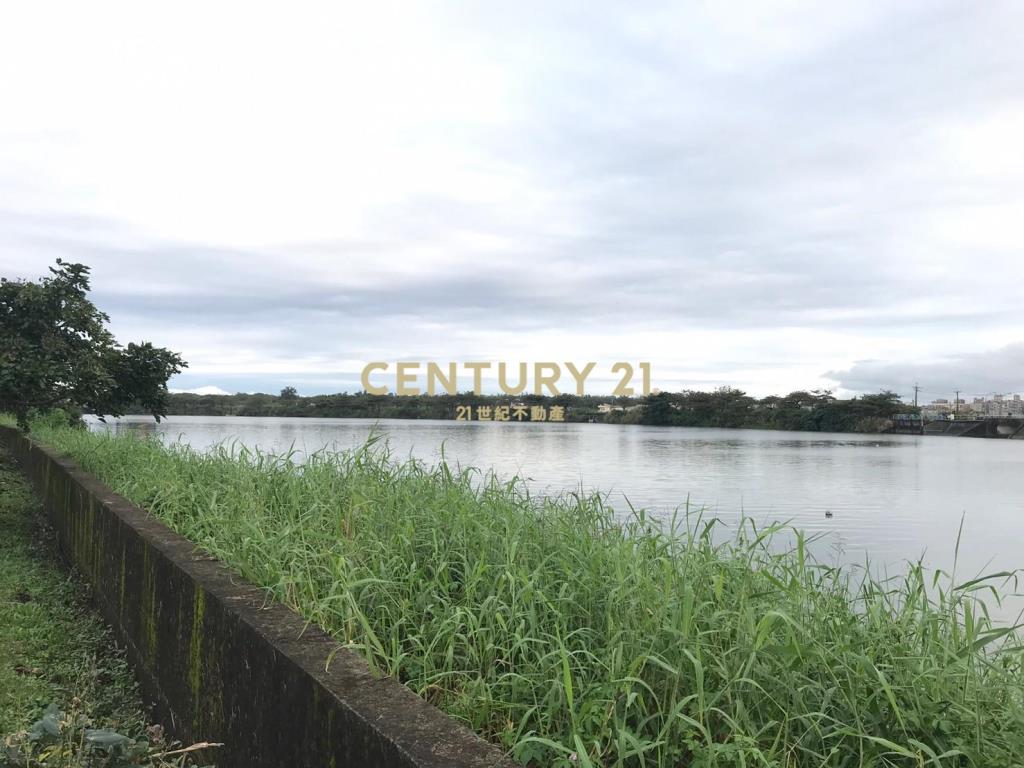 DD232冬山河第一排百坪建地
