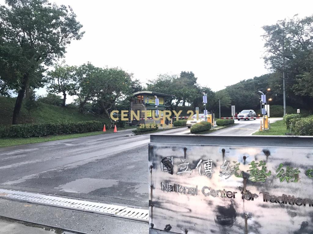 DD232冬山河第一排百坪建地