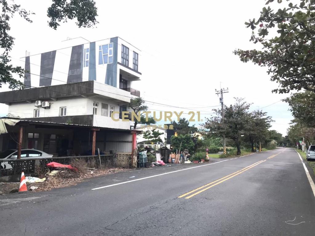 DD233冬山河第一排雙面臨路建地
